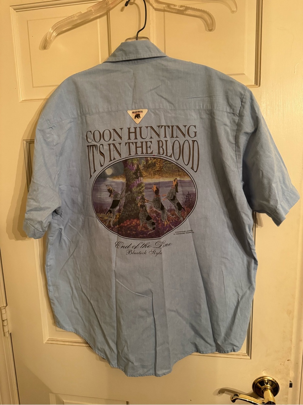 Men's Light Blue Short-Sleeve Button Down Work Shirt with Chest Pockets - Picture 3 of 5